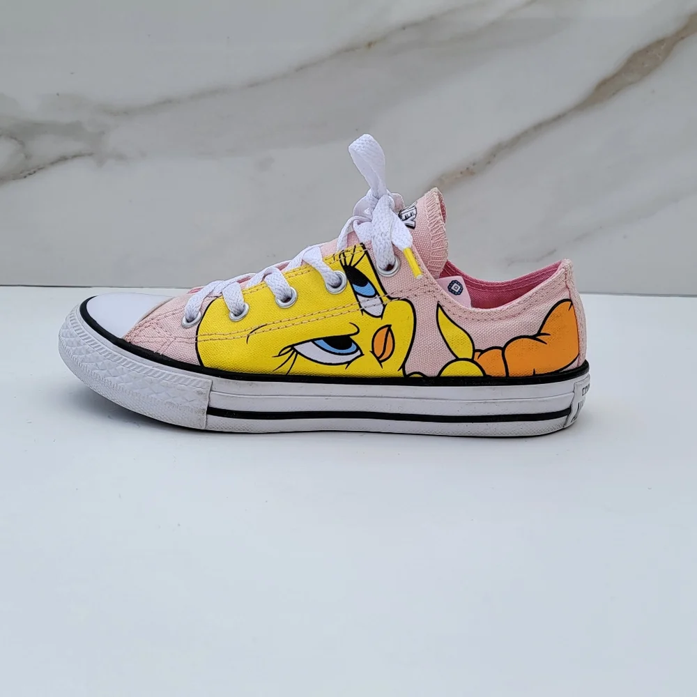 Converse | Chuck Taylor All-Star Looney Tunes Tweety Bird Sneakers Size 2